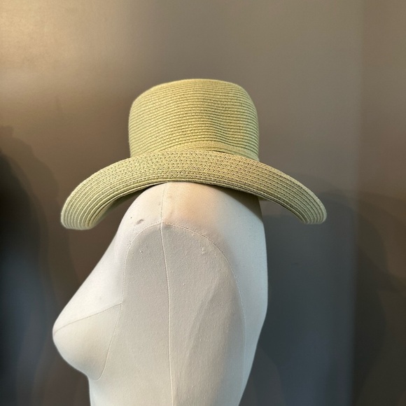 Elegant Tan Women's Sun Hat - Picture 2 of 3